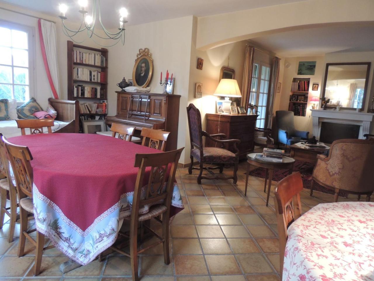Clos Sainte-Garde Saint Didier  ภายนอก รูปภาพ
