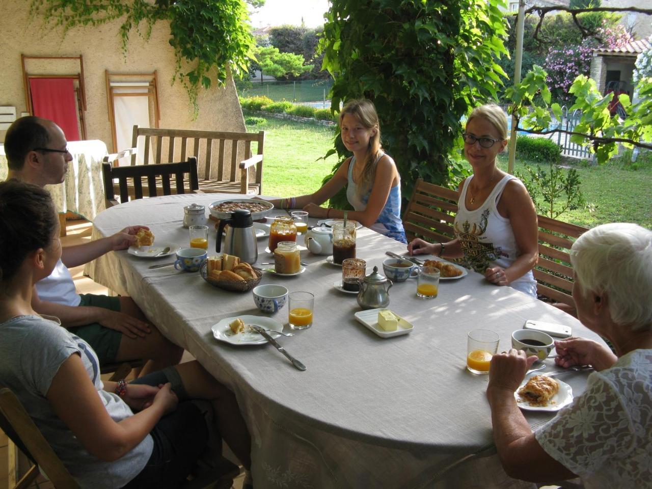 Clos Sainte-Garde Saint Didier  ภายนอก รูปภาพ